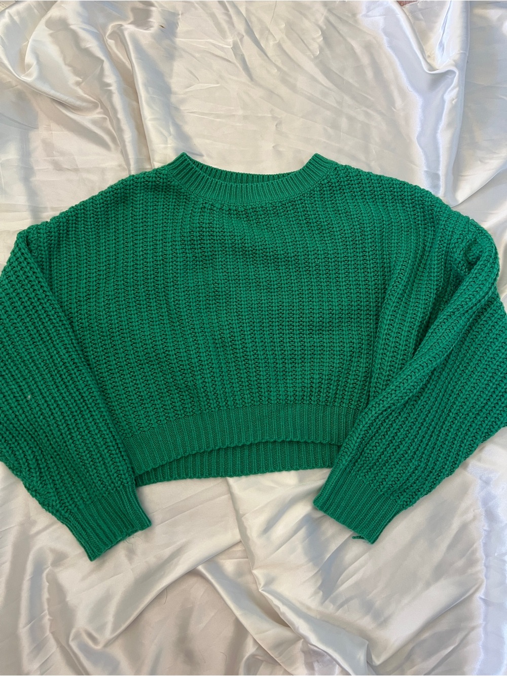 SHEIN Emerald Green Cropped Crewneck Sweater